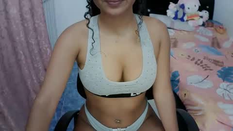 Snapshot of sarisha__ chatting on 01.26.25 Sarisha online show from 01.26.25