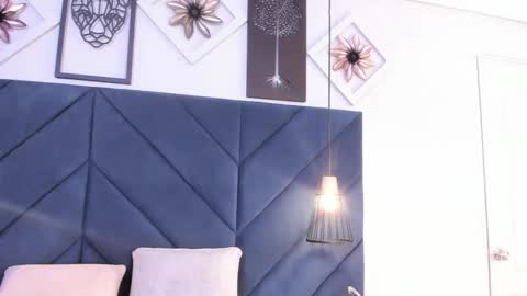 Snapshot of sarita_hills chatting on 01.14.25 Sara online show from 01.14.25