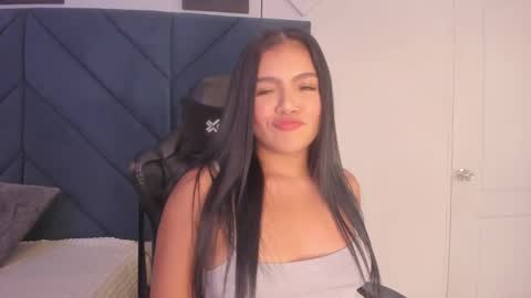 Snapshot of sarita_hills chatting on 02.22.25 Sara online show from 02.22.25