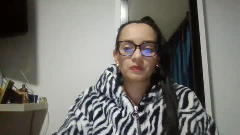 Snapshot of sarita_start chatting on 10.08.25 sarita_start online show from 10.08.25