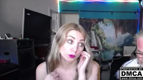 Snapshot of saruandjay chatting on 11.22.25 Giselle and Jay online show from 11.22.25