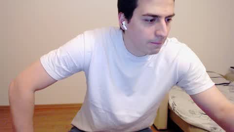 Snapshot of sasha_calvin chatting on 02.04.25 sasha_calvin online show from 02.04.25