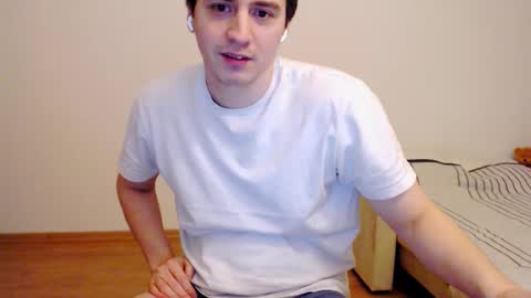 Snapshot of sasha_calvin chatting on 02.21.25 sasha_calvin online show from 02.21.25