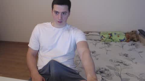 Snapshot of sasha_calvin chatting on 09.14.25 sasha_calvin online show from 09.14.25