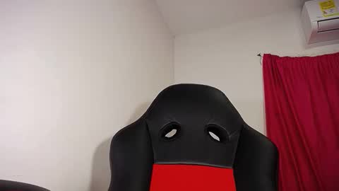 sashabreck1 online show from 11.25.25