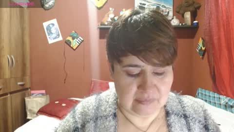 Snapshot of sasharosee2 chatting on 10.18.25 S A S H A R O S E online show from 10.18.25