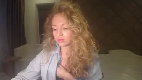 Sasha online show from 11.21.25