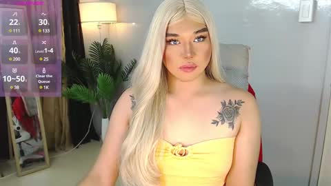 Snapshot of sassyffyra69 chatting on 12.16.24 MARIO LABO online show from 12.16.24