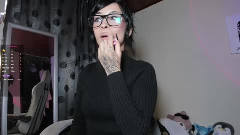 Snapshot of satanbabee_ chatting on 02.16.25 im expecting 300 thumbs up on my altar online show from 02.16.25