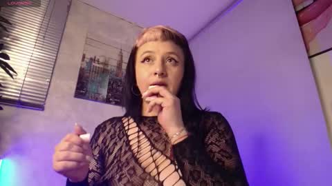 Snapshot of sathoshii_1 chatting on 09.24.25 Amapola online show from 09.24.25