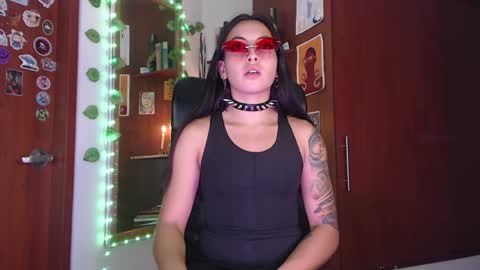 Snapshot of saucy_zaren chatting on 01.26.25 Zaren online show from 01.26.25