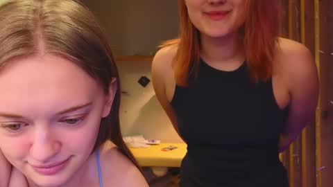 Snapshot of sav_anna chatting on 01.10.25 LUNA and ANNA    online show from 01.10.25