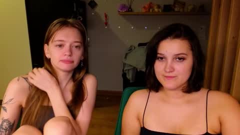 Snapshot of sav_anna chatting on 09.14.25 LUNA and ANNA    online show from 09.14.25