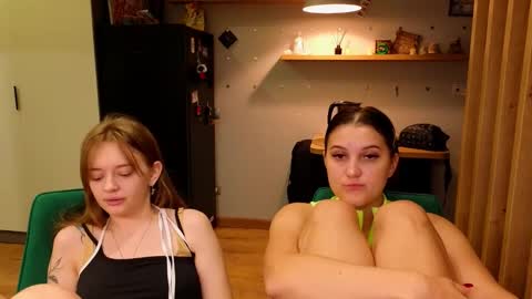 Snapshot of sav_anna chatting on 10.04.25 LUNA and ANNA    online show from 10.04.25
