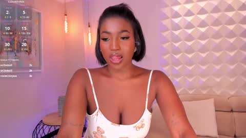 Snapshot of savannahstorm_ chatting on 02.24.25 S a v a n n a h online show from 02.24.25