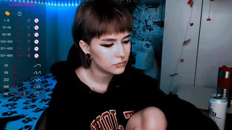 Snapshot of say_mary chatting on 02.27.25 pronoun she. name Mary. age 21. online show from 02.27.25
