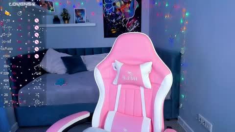 Snapshot of sayl0r_moon chatting on 01.07.25 Kira GMT 7 Mon Thu-Sun 0800am-0200pm online show from 01.07.25