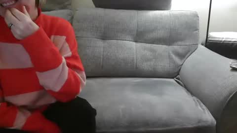 Snapshot of sb_couple chatting on 12.29.24 SB Couple online show from 12.29.24