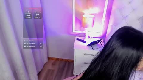 scarlet hill online show from 12.12.24