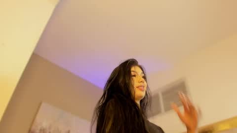 scarlet hill online show from 01.16.25