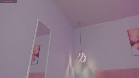 Scarlet  online show from 03.06.25