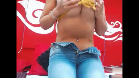 Snapshot of scarlethchannel chatting on 11.01.25 Scarleth online show from 11.01.25