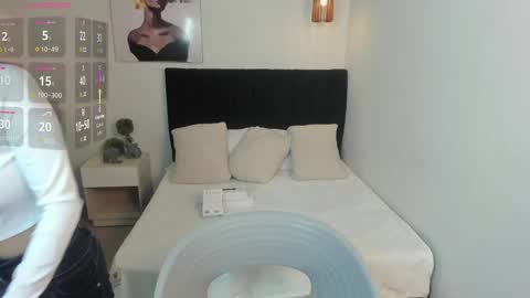 Scarlett online show from 10.17.25