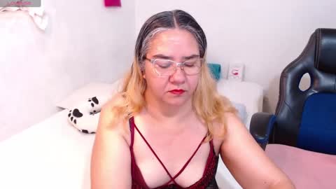 Snapshot of scarlett_duboi1 chatting on 01.26.25 Scarlett online show from 01.26.25