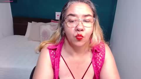 Snapshot of scarlett_duboi1 chatting on 02.25.25 Scarlett online show from 02.25.25