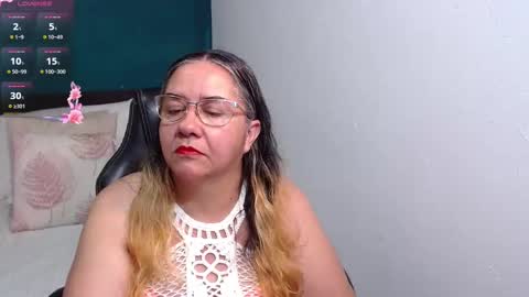 Snapshot of scarlett_duboi1 chatting on 10.19.25 Scarlett online show from 10.19.25