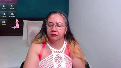 Snapshot of scarlett_duboi1 chatting on 10.19.25 Scarlett online show from 10.19.25