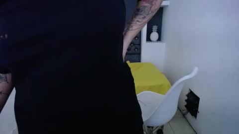 Snapshot of scarlett_keaty chatting on 01.19.25 scarlett online show from 01.19.25