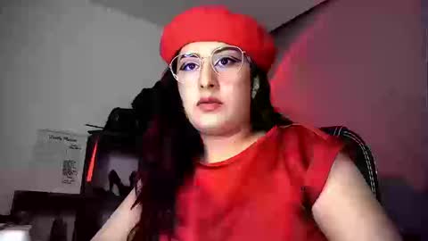 Snapshot of scarlett_sen chatting on 09.13.25 Mistress Scarlett online show from 09.13.25