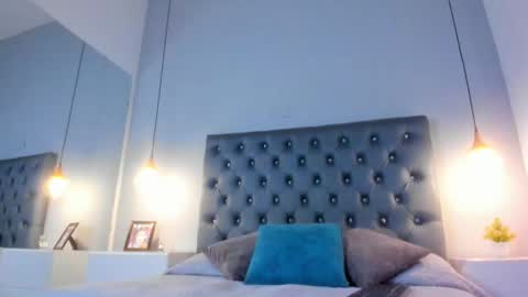 Snapshot of scarlettgonzalez_ chatting on 09.23.25 Scarlett online show from 09.23.25