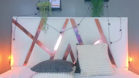 S C A R L E T T  online show from 11.24.25