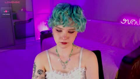 Snapshot of school_love chatting on 02.21.25 Rina online show from 02.21.25