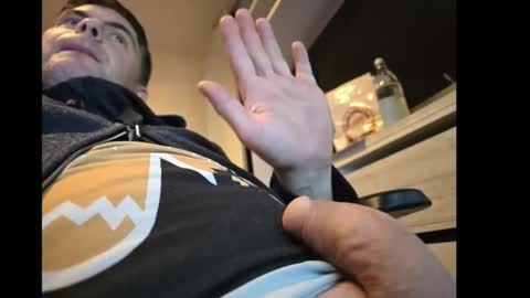 Snapshot of schosch01 chatting on 12.16.24 schosch01 online show from 12.16.24