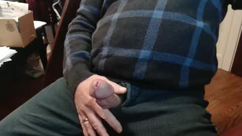 Snapshot of scottbearfun chatting on 01.16.25 scottbearfun online show from 01.16.25