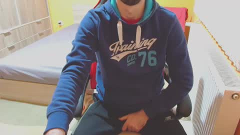 Snapshot of scotty_98 chatting on 01.07.25 scotty_98 online show from 01.07.25