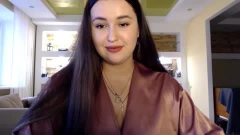 Snapshot of sea_cocktail chatting on 12.15.24 Elizabeth  online show from 12.15.24