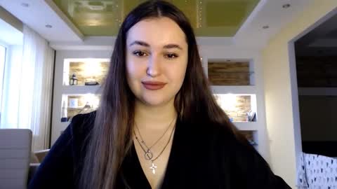 Snapshot of sea_cocktail chatting on 12.23.24 Elizabeth  online show from 12.23.24