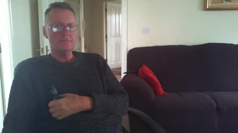 Snapshot of seakrait chatting on 12.26.24 seakrait online show from 12.26.24