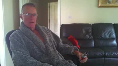 Snapshot of seakrait chatting on 10.03.25 seakrait online show from 10.03.25