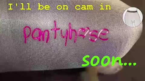 Snapshot of seamlessly chatting on 02.04.25 seamlessly online show from 02.04.25