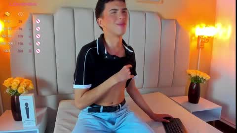 Snapshot of seantroyy chatting on 09.19.25 Sean online show from 09.19.25
