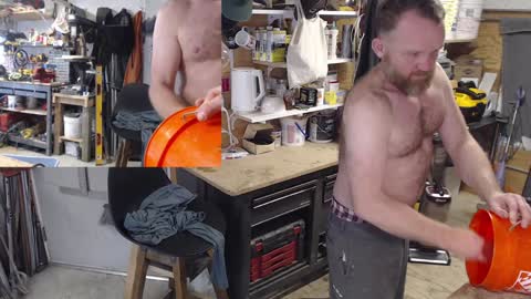 Seattlemanwhore online show from 12.15.24