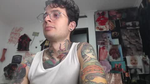 Snapshot of sebasbigdick_ chatting on 09.29.25 spityio instagram online show from 09.29.25