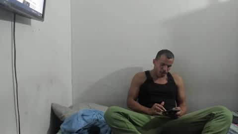 Snapshot of sebastianp13 chatting on 01.09.25 sebatian palacios online show from 01.09.25