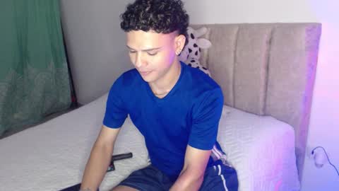 Snapshot of secret_justin chatting on 11.27.25 JUSTIN online show from 11.27.25