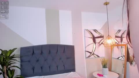 Snapshot of secretprivatebunny chatting on 01.26.25 Maria online show from 01.26.25